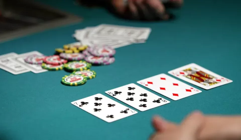 เคล็ดลับการเล่นโป๊กเกอร์