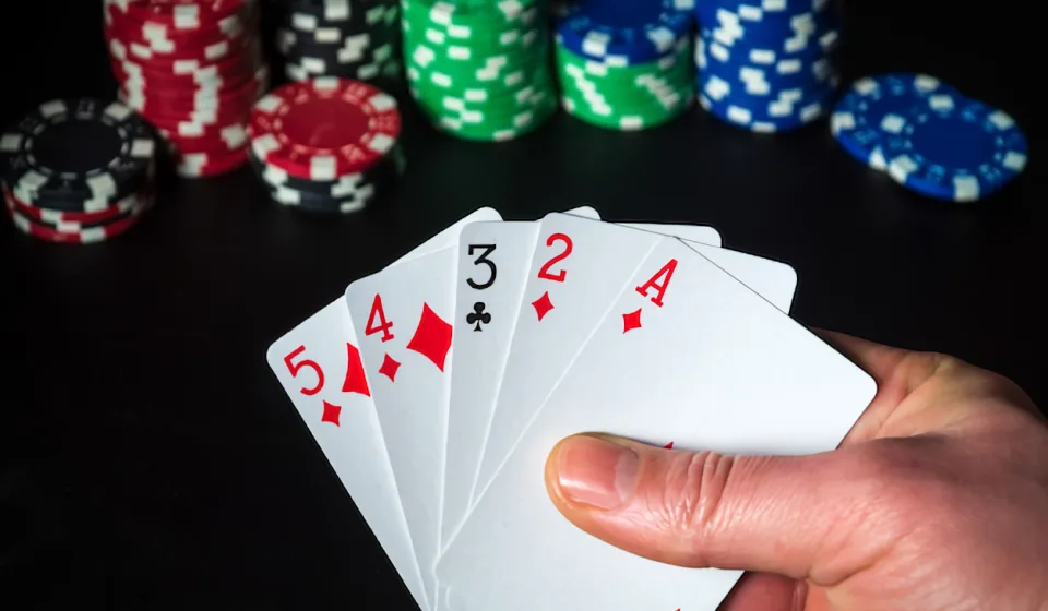 การเล่นโป๊กเกอร์สดออนไลน์1